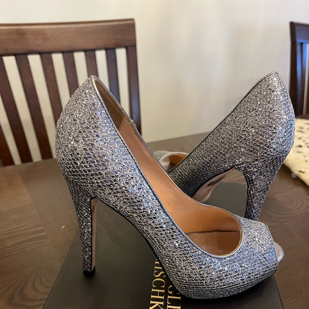 Badgley Mischka silver shoes